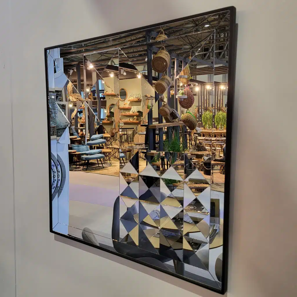 Aesthetic Design Wall Mirror - Home Décor for Stylish Living Room