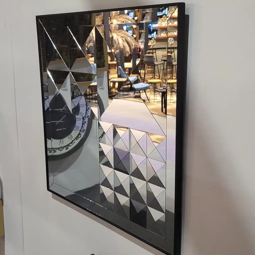 Aesthetic Design Wall Mirror - Home Décor for Stylish Living Room